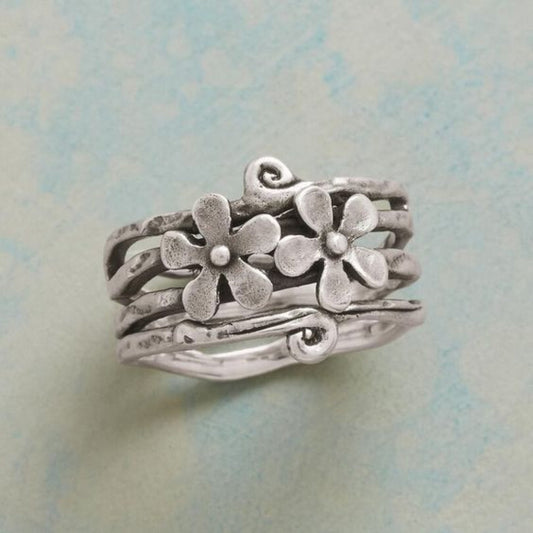 Vintage Hollow Daisy Silber Ring